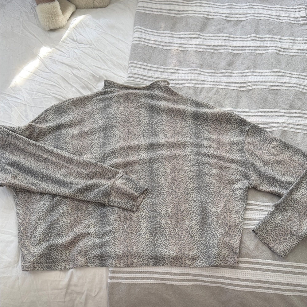 Gray Patterned Long Sleeve Top